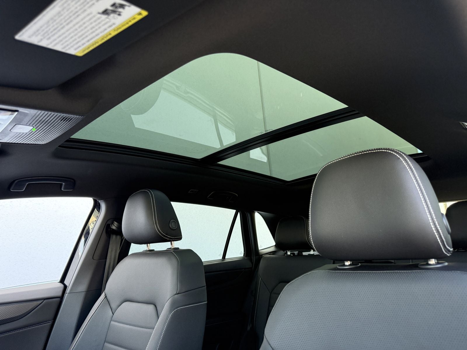 2026 Volkswagen Atlas Cross Sport 2.0T SEL R-Line Black