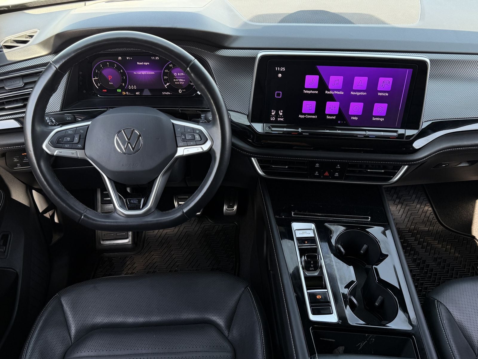 2024 Volkswagen Atlas Cross Sport 2.0T SEL R-Line