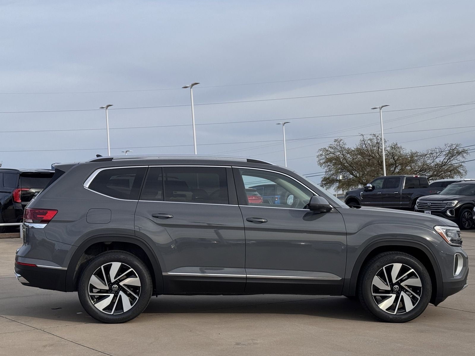 2026 Volkswagen Atlas 2.0T SEL