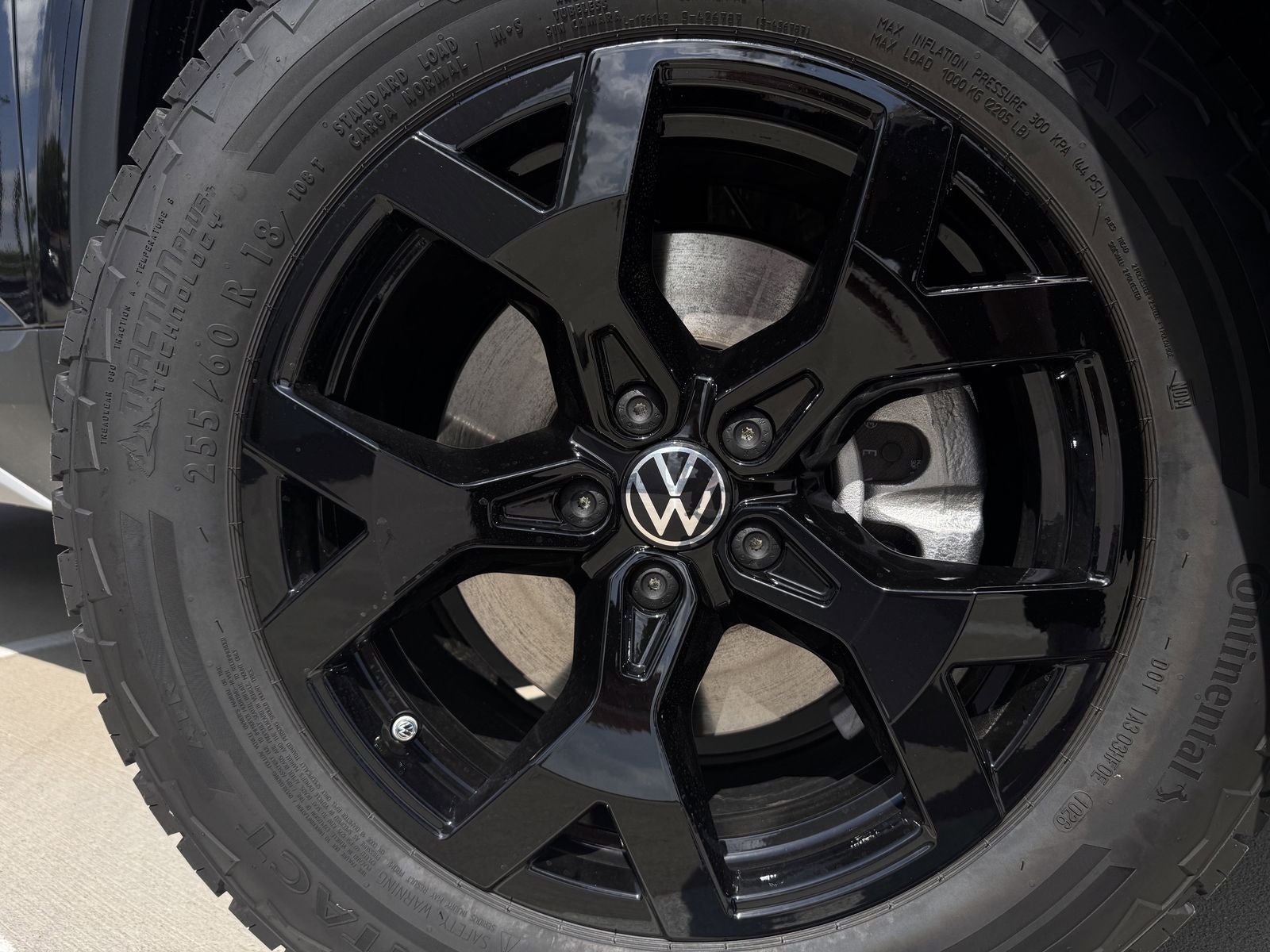 2026 Volkswagen Atlas 2.0T Peak Edition