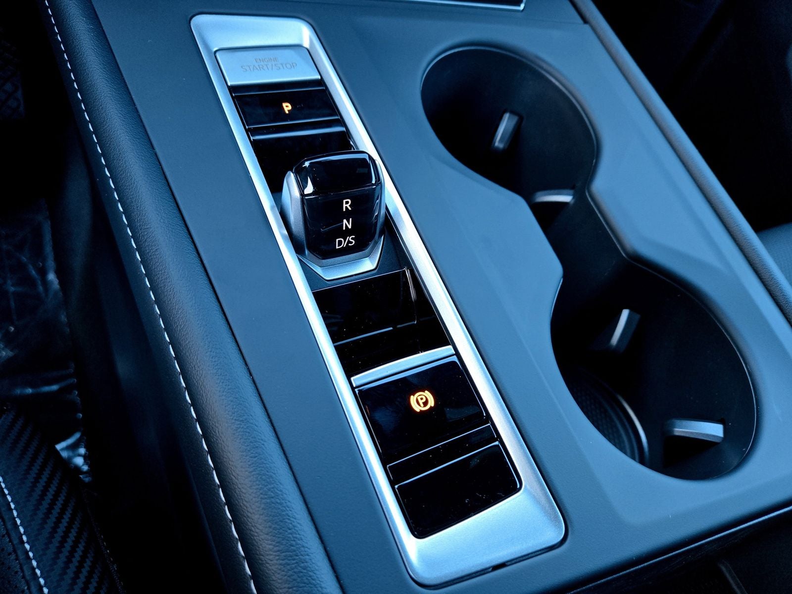 2026 Volkswagen Atlas Cross Sport 2.0T SE