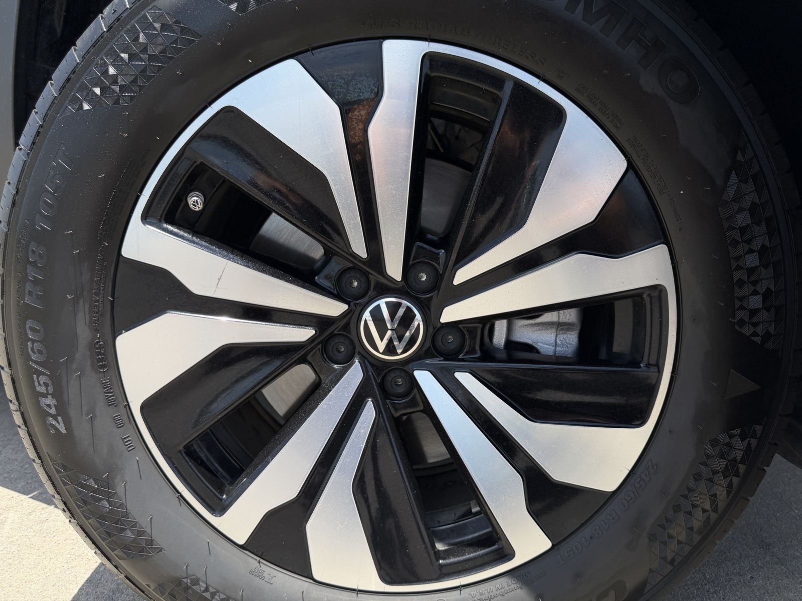 2026 Volkswagen Atlas 2.0T SE