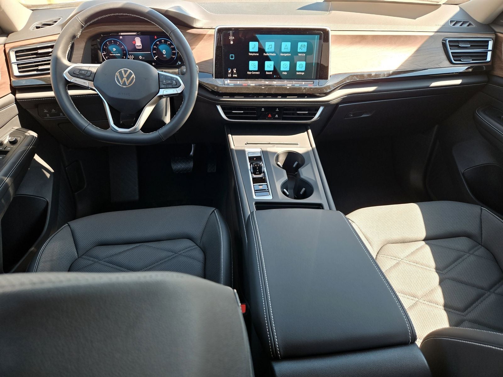 2026 Volkswagen Atlas 2.0T SE