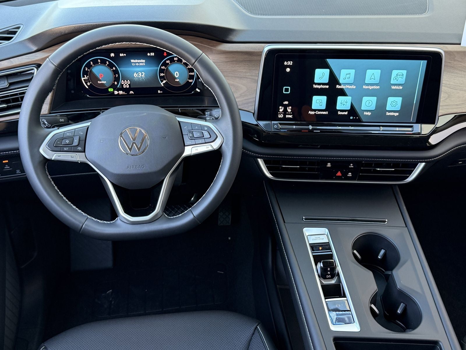 2026 Volkswagen Atlas 2.0T SE