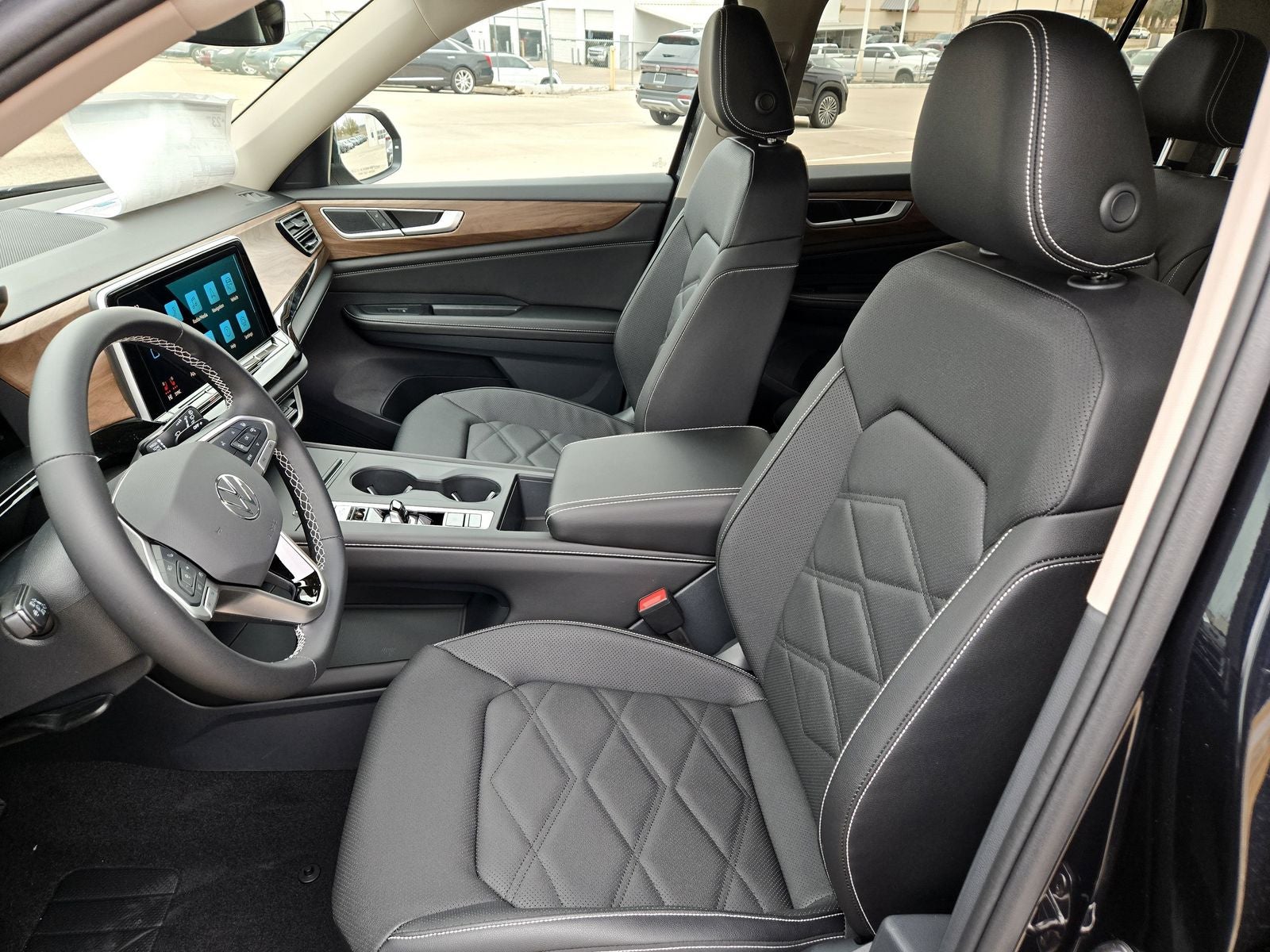 2026 Volkswagen Atlas 2.0T SE