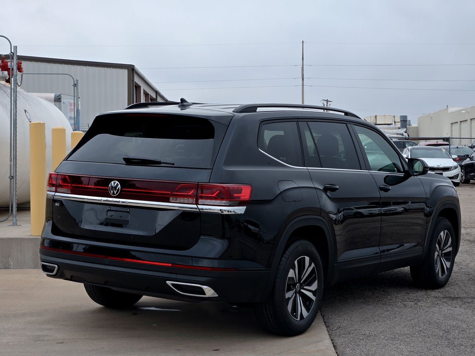2026 Volkswagen Atlas 2.0T SE