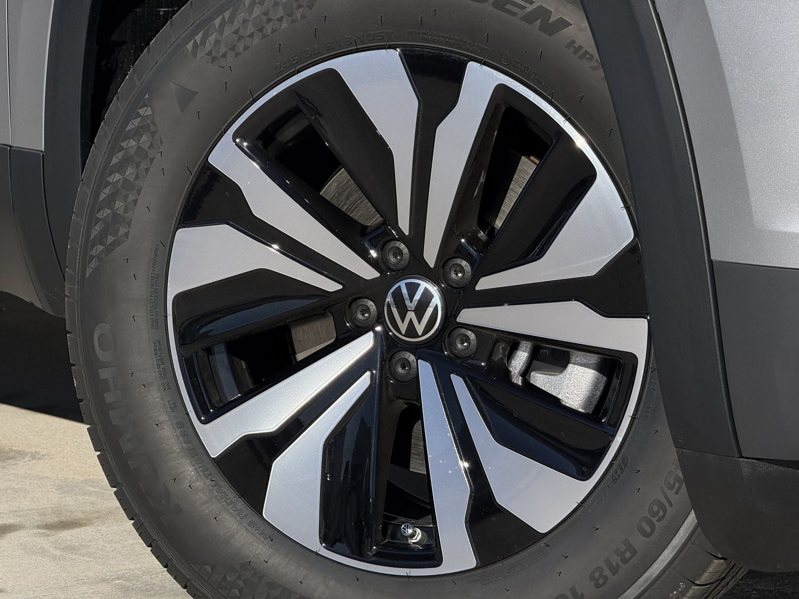 2026 Volkswagen Atlas 2.0T SE