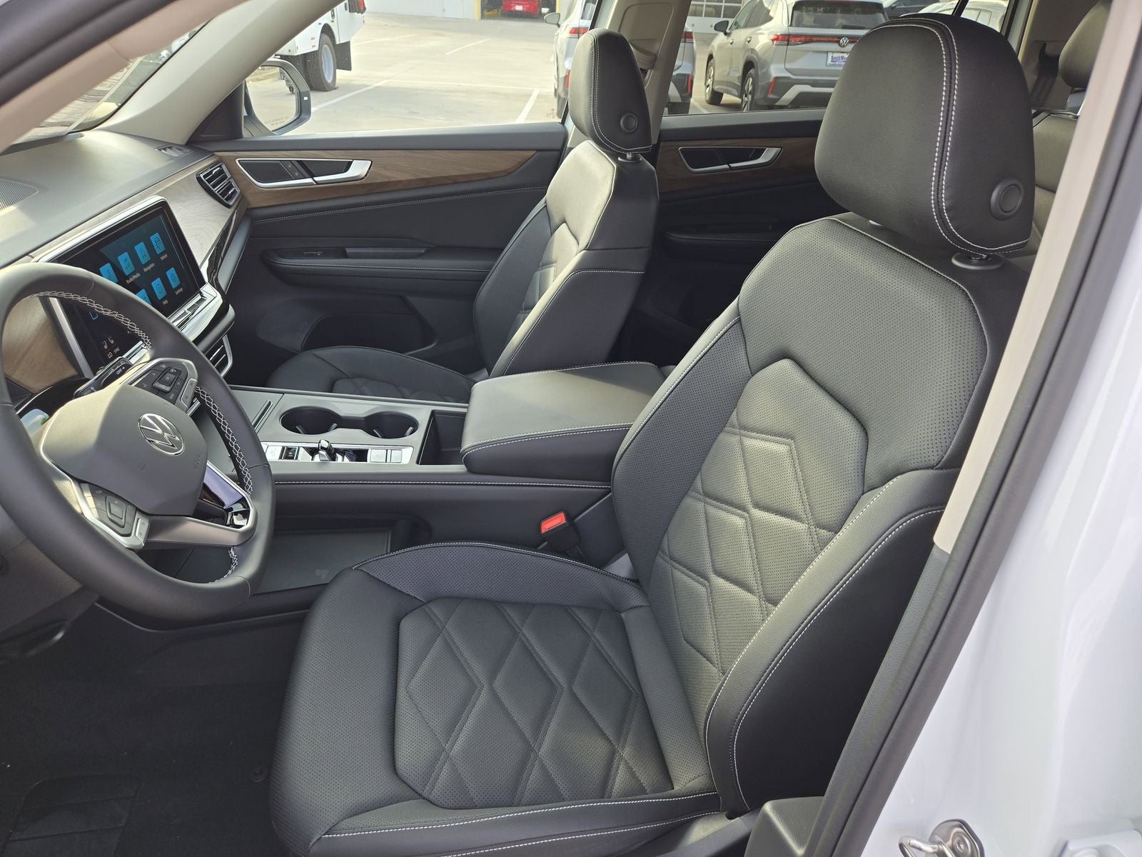 2026 Volkswagen Atlas 2.0T SE