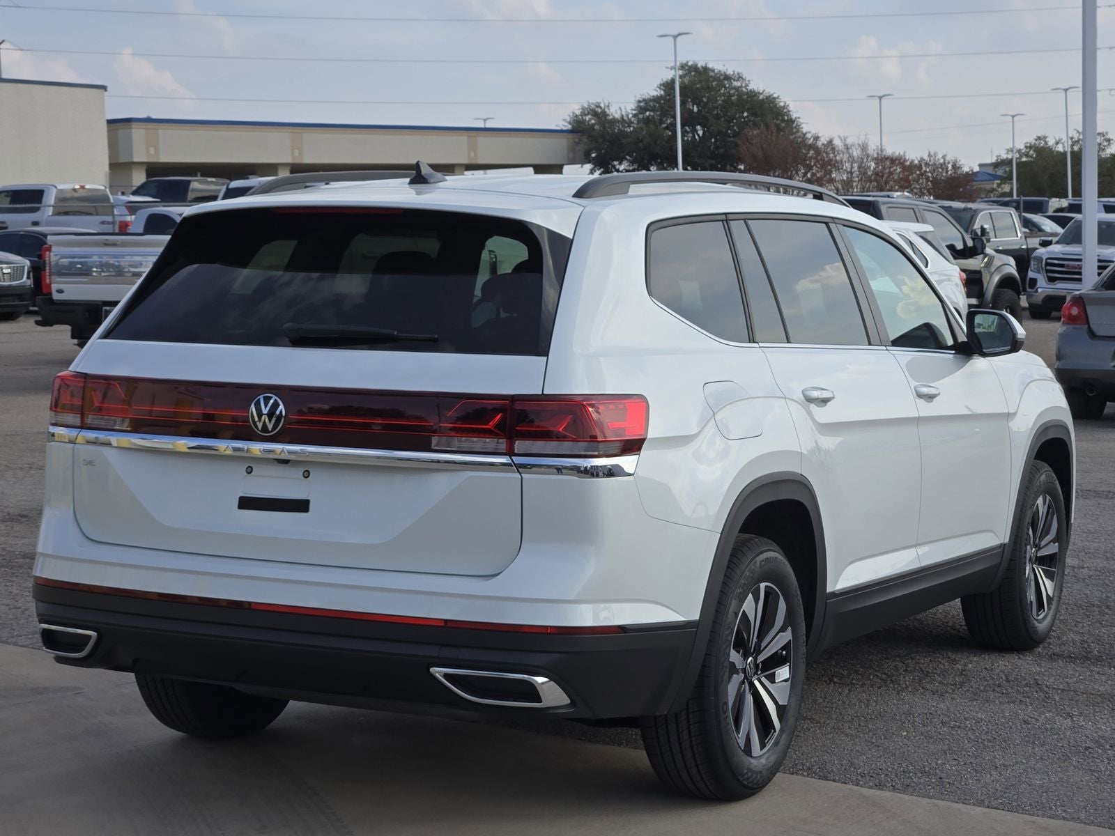 2026 Volkswagen Atlas 2.0T SE