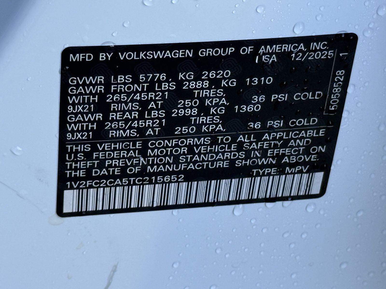 2026 Volkswagen Atlas Cross Sport 2.0T SEL Premium R-Line