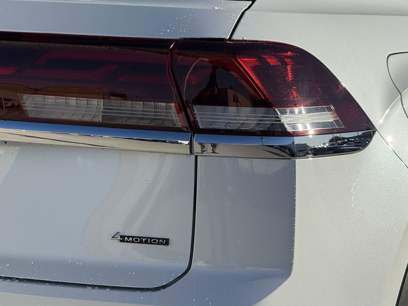 2026 Volkswagen Atlas Cross Sport 2.0T SEL Premium R-Line