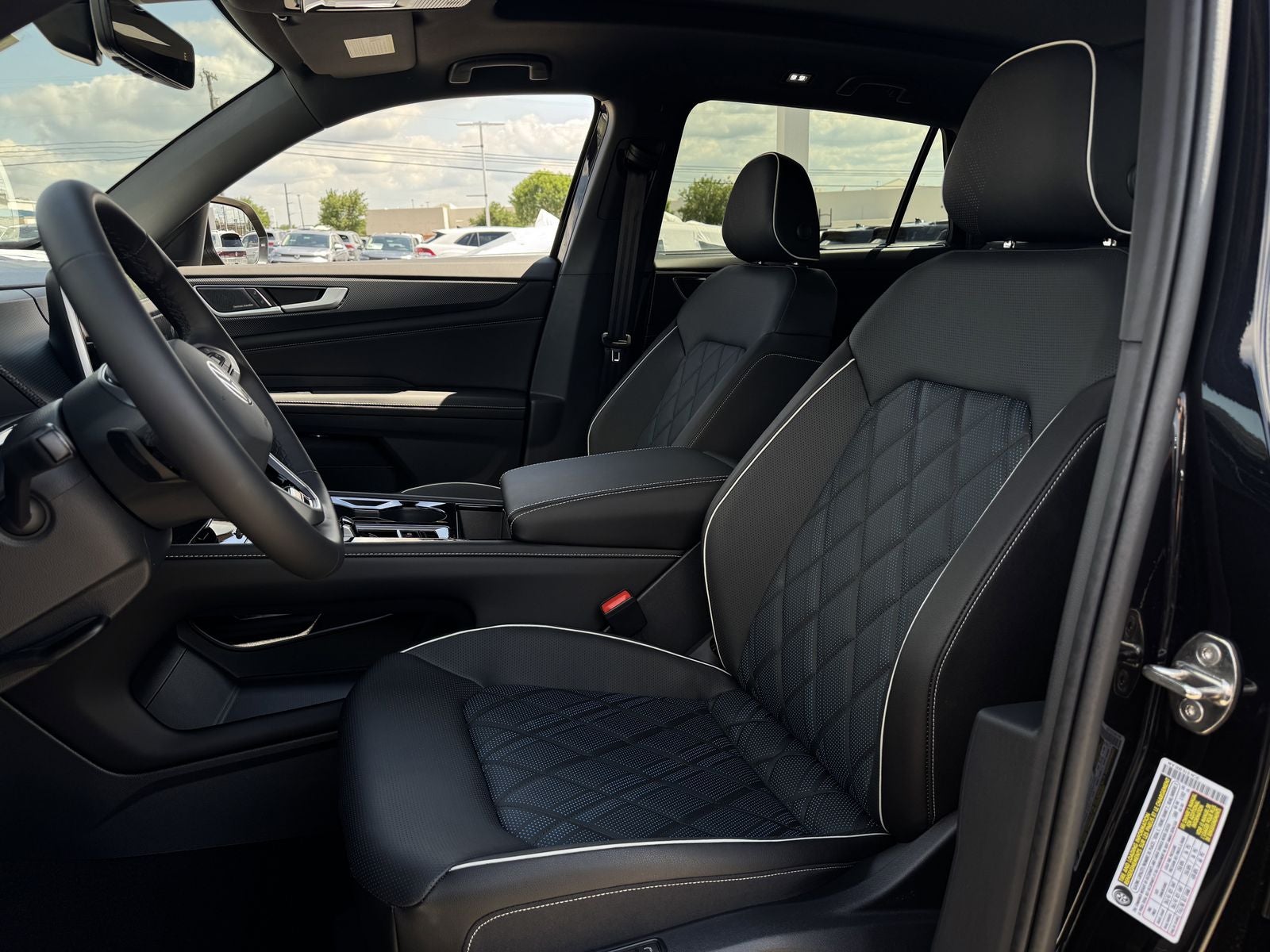 2026 Volkswagen Atlas Cross Sport 2.0T SEL Premium R-Line