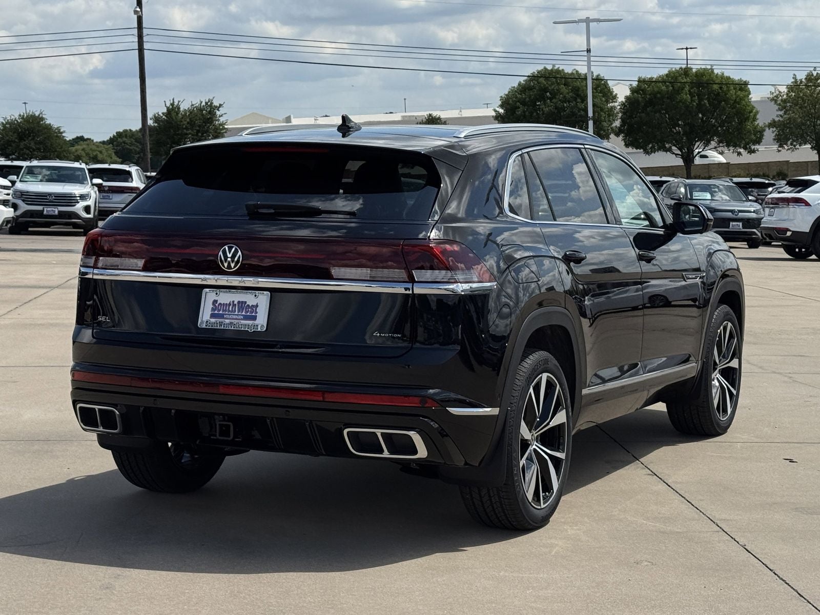 2026 Volkswagen Atlas Cross Sport 2.0T SEL Premium R-Line
