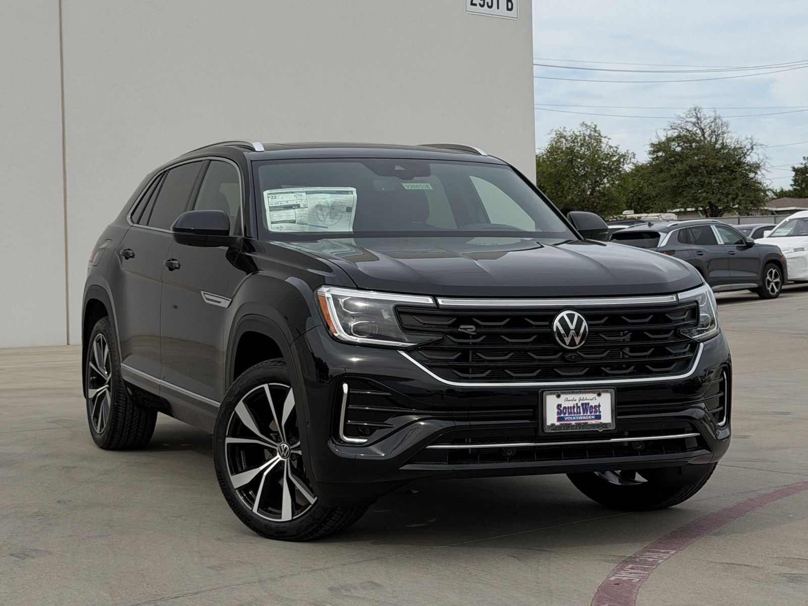 2026 Volkswagen Atlas Cross Sport 2.0T SEL Premium R-Line