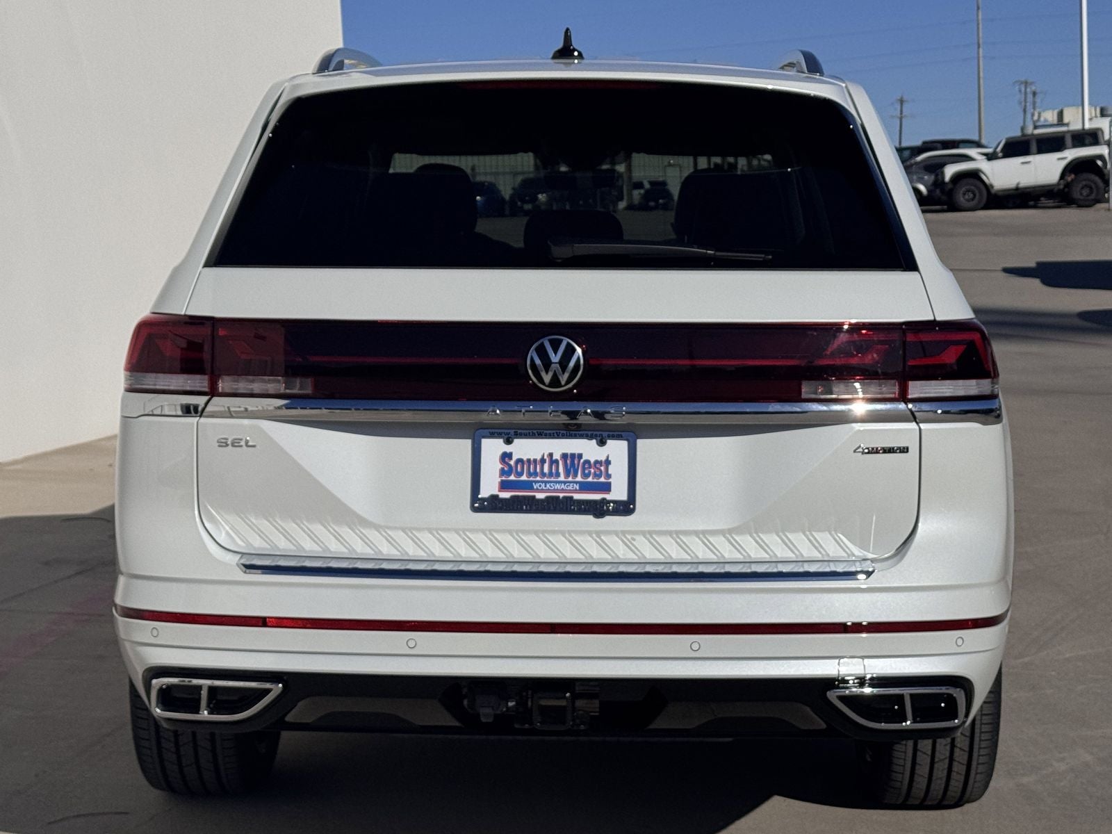 2026 Volkswagen Atlas 2.0T SEL Premium R-Line