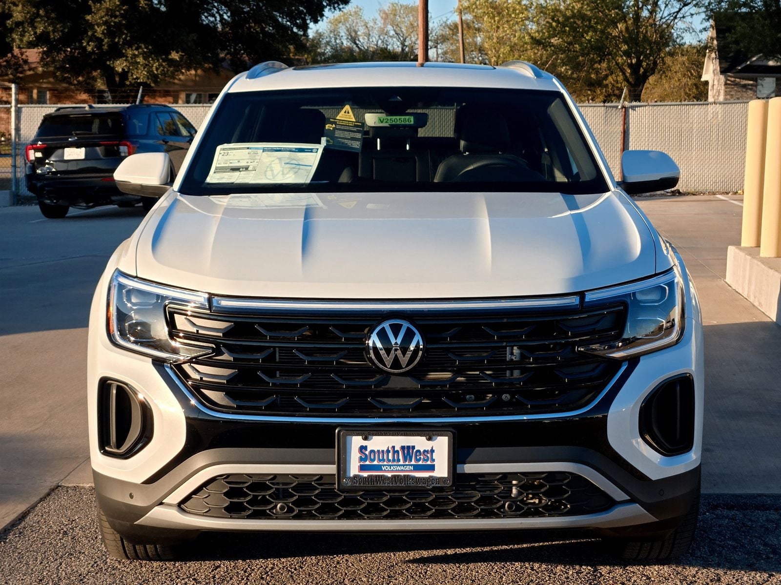 2026 Volkswagen Atlas Cross Sport 2.0T SE W/TECHNOLOGY