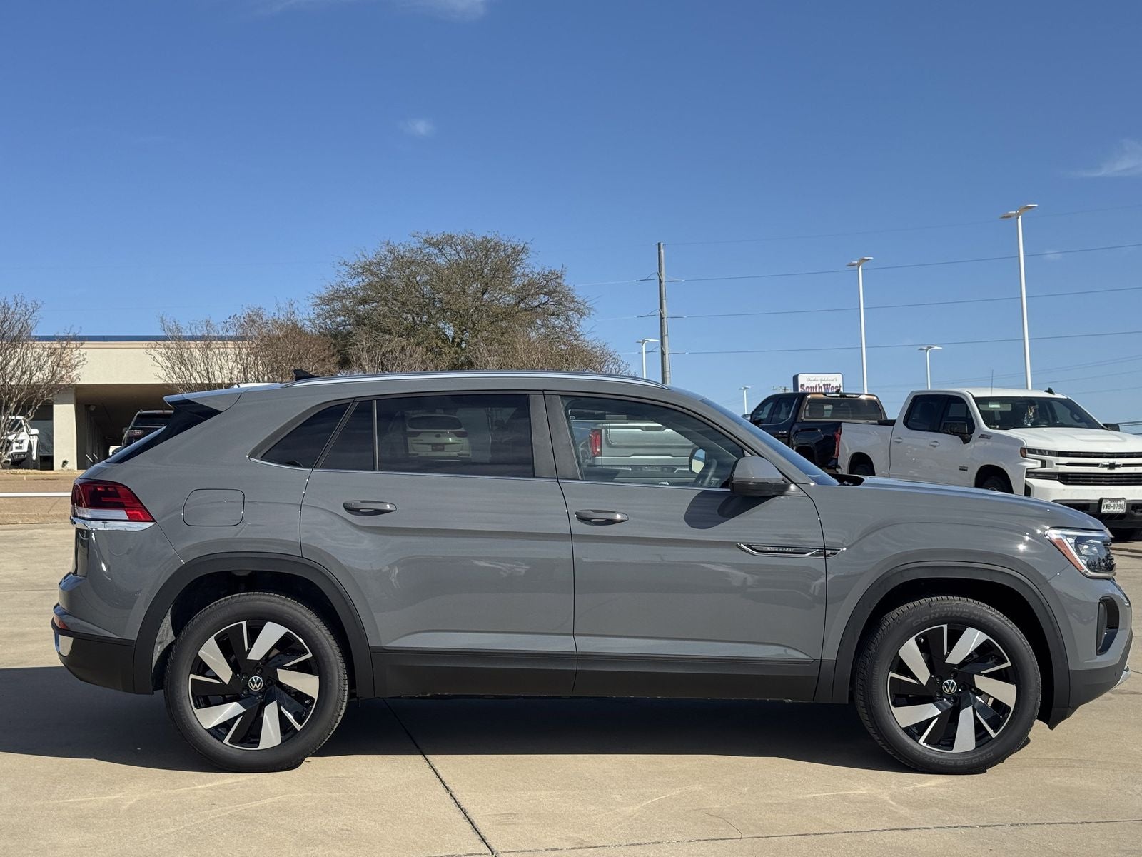 2026 Volkswagen Atlas Cross Sport 2.0T SE W/TECHNOLOGY
