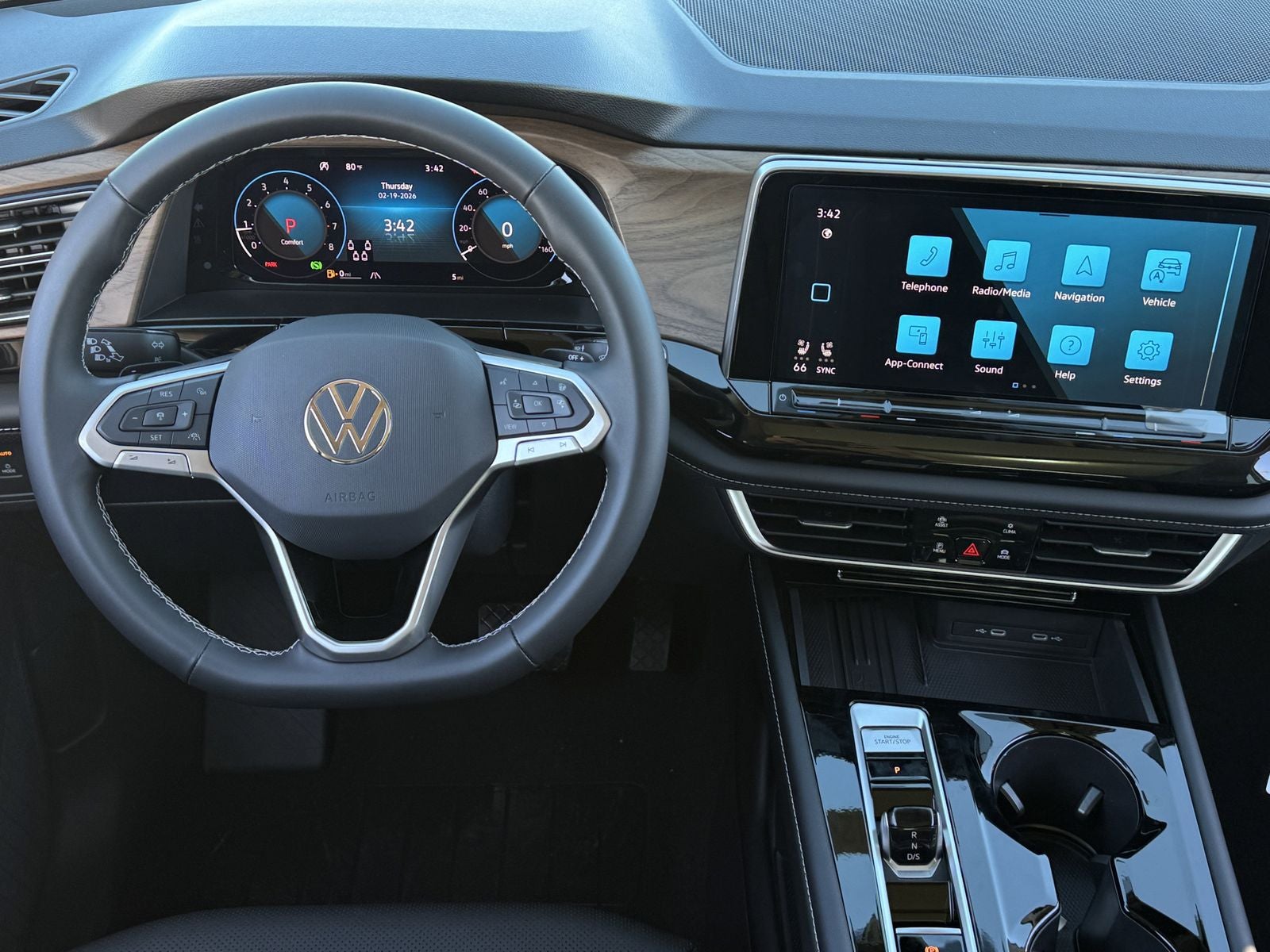 2026 Volkswagen Atlas 2.0T SE W/TECHNOLOGY