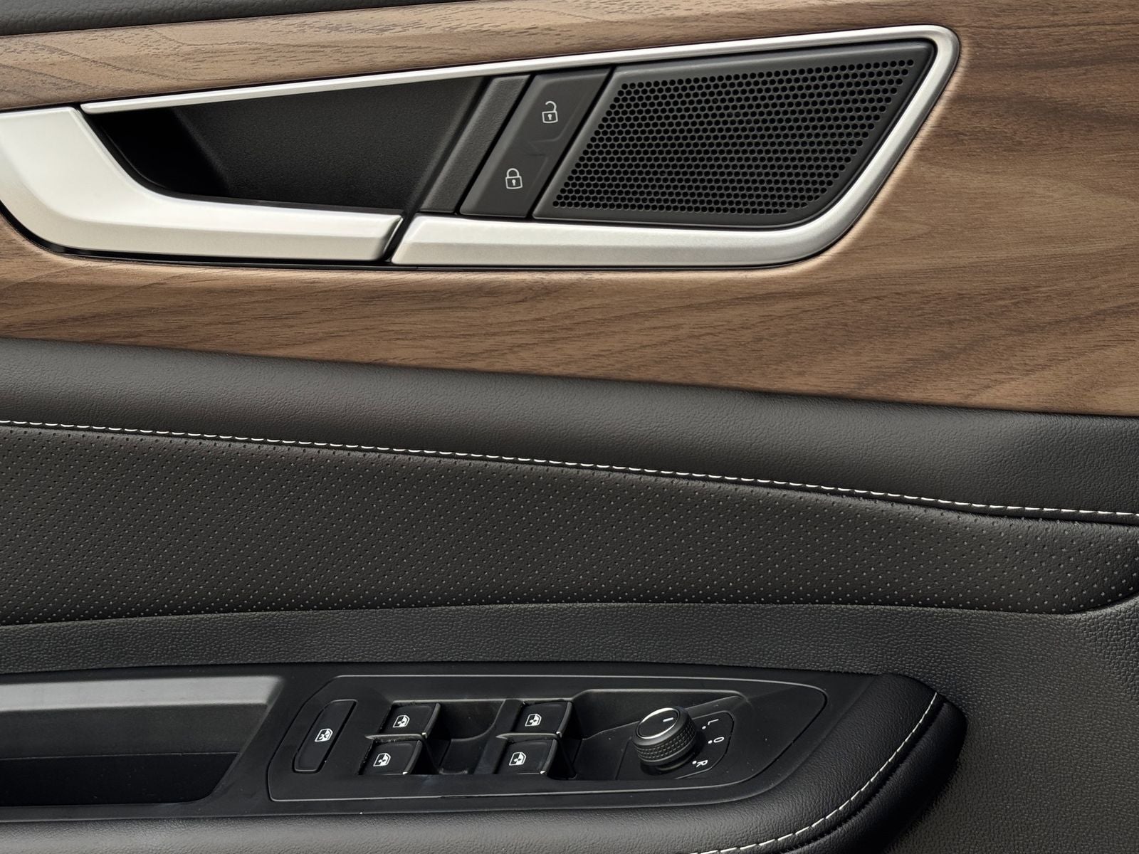 2026 Volkswagen Atlas SE W/ Tech FWD