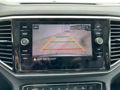 2022 Volkswagen Atlas 3.6L V6 SE w/Technology