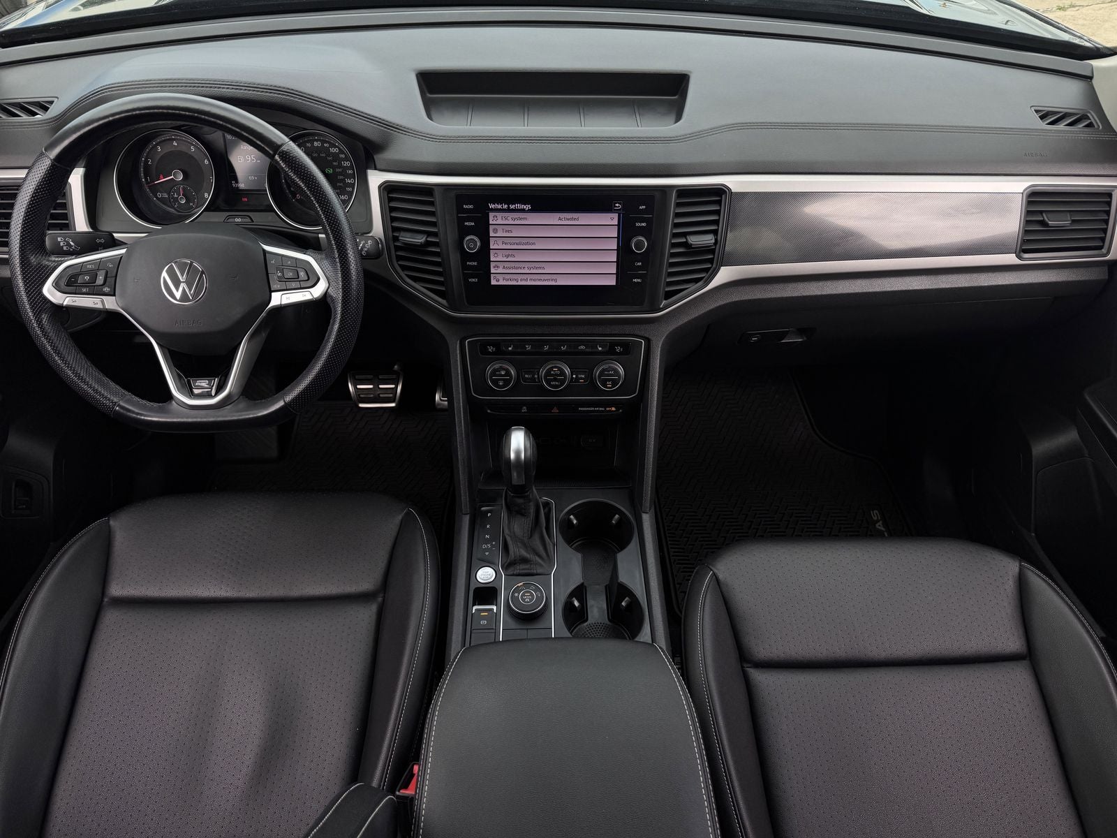 2021 Volkswagen Atlas 3.6L V6 SE w/Technology R-Line