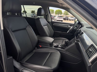 2021 Volkswagen Atlas 3.6L V6 SE w/Technology R-Line