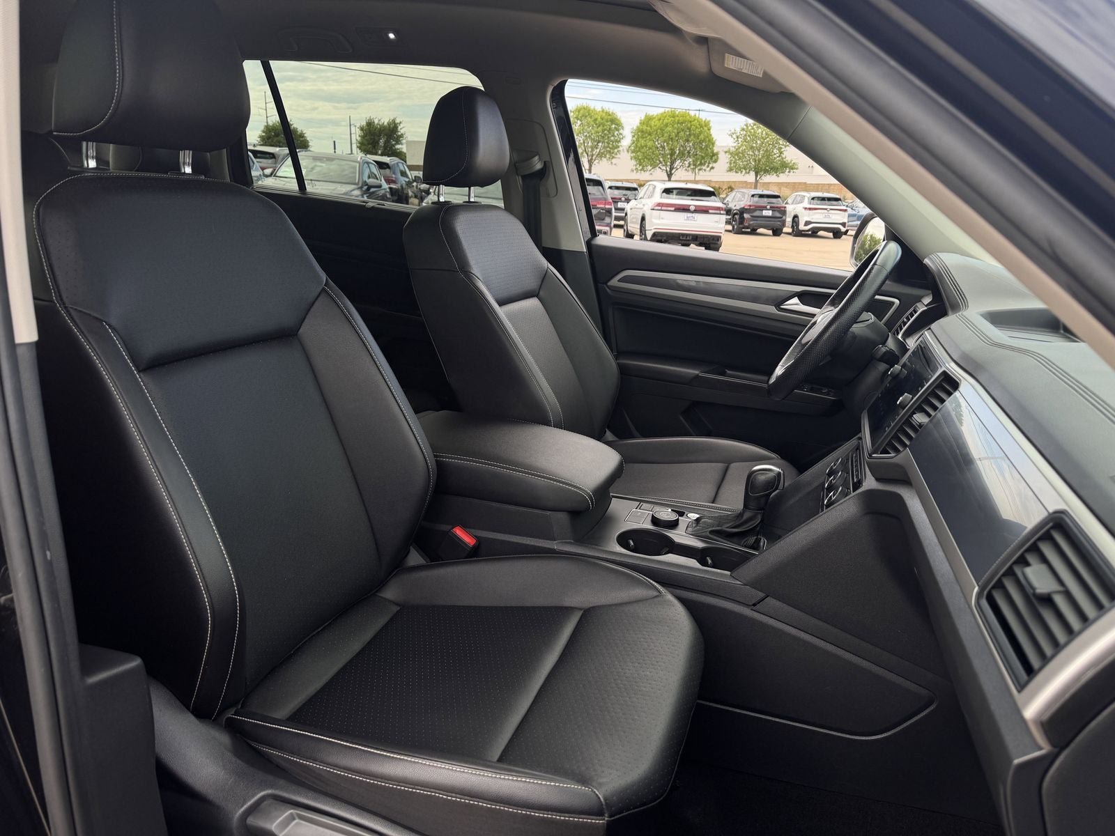 2021 Volkswagen Atlas 3.6L V6 SE w/Technology R-Line