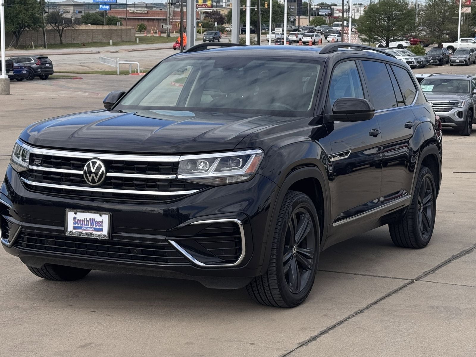 2021 Volkswagen Atlas 3.6L V6 SE w/Technology R-Line