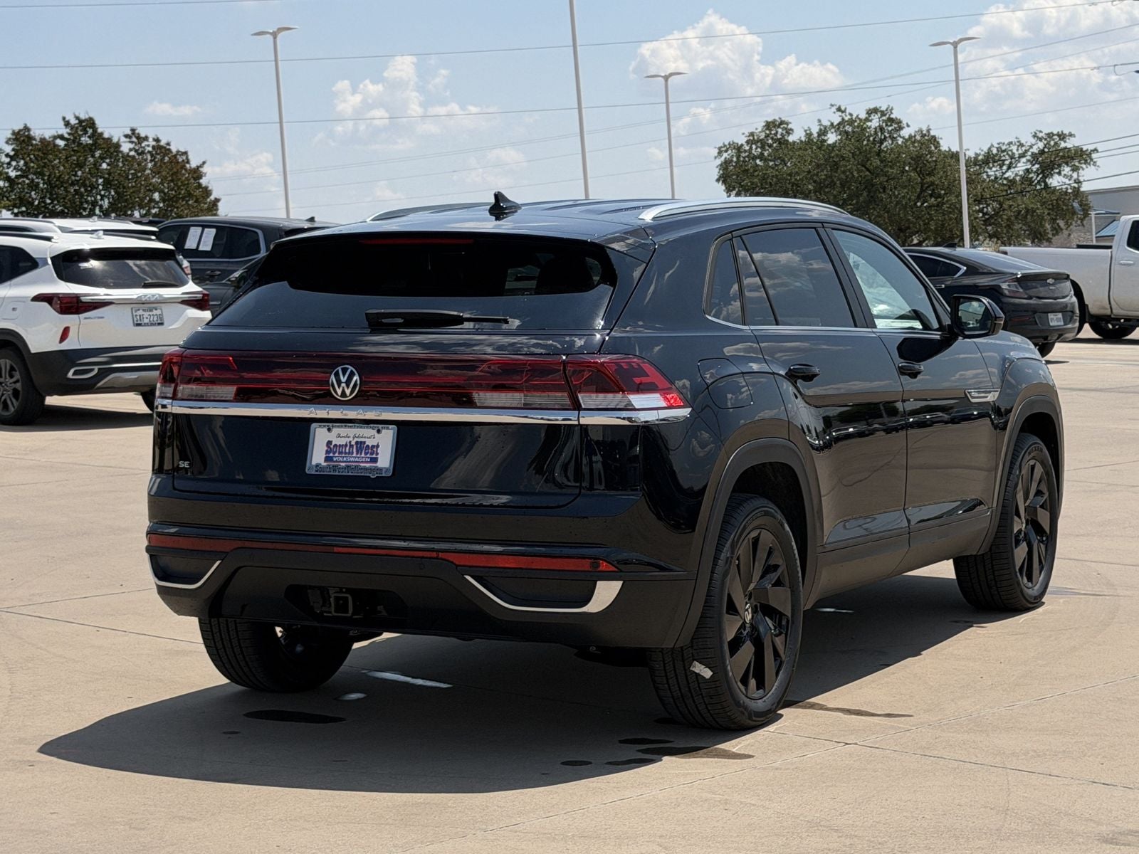 2026 Volkswagen Atlas Cross Sport 2.0T SE W/TECHNOLOGY