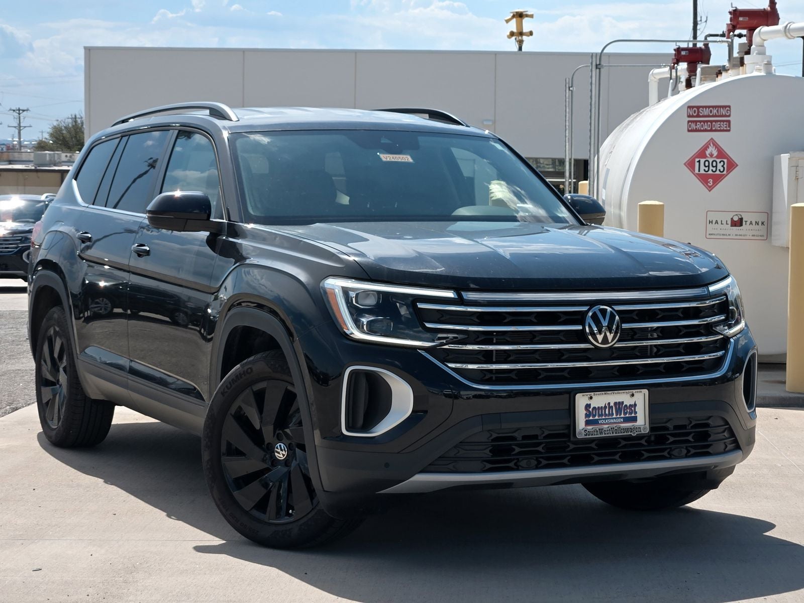 2024 Volkswagen Atlas 2.0T SE w/ Technology
