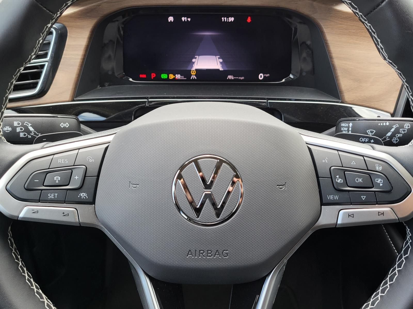 2024 Volkswagen Atlas SE w/Tech - Photo 30