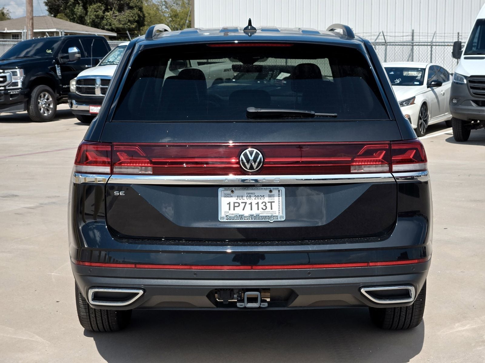 2024 Volkswagen Atlas 2.0T SE w/ Technology