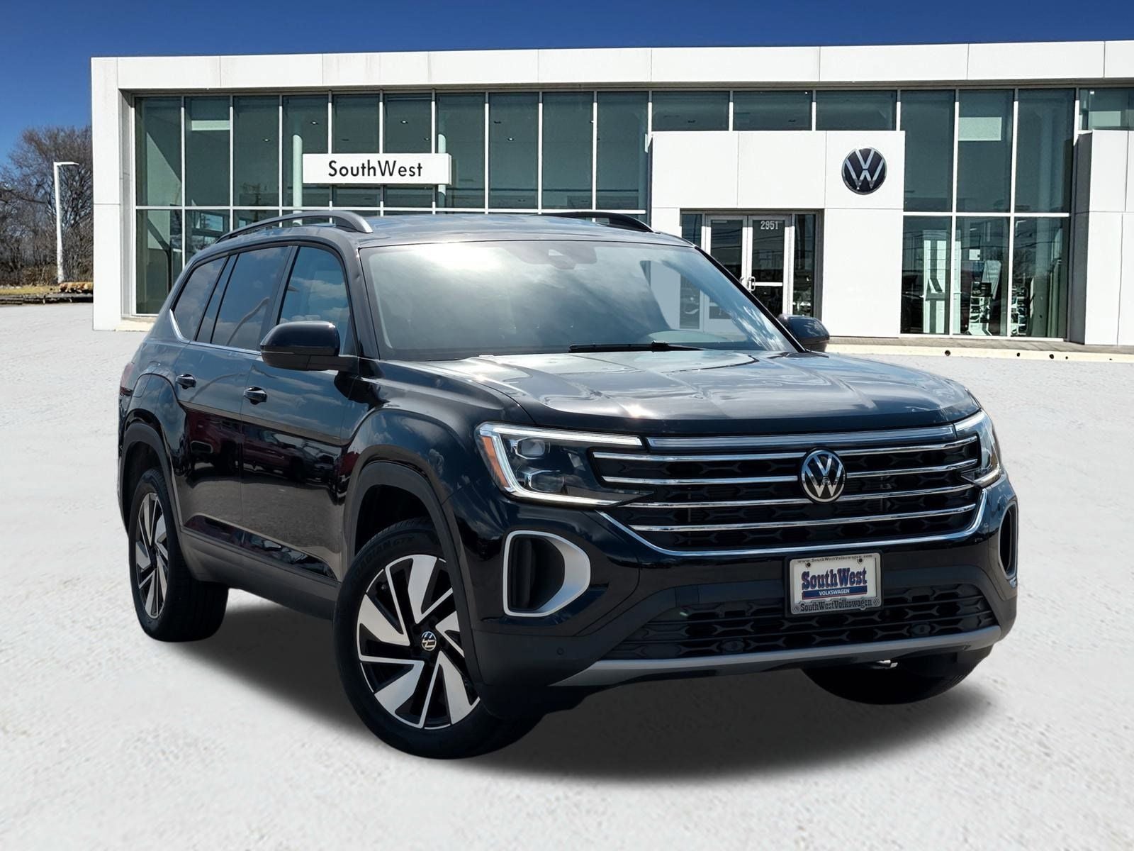2024 Volkswagen Atlas 2.0T SE w/ Technology