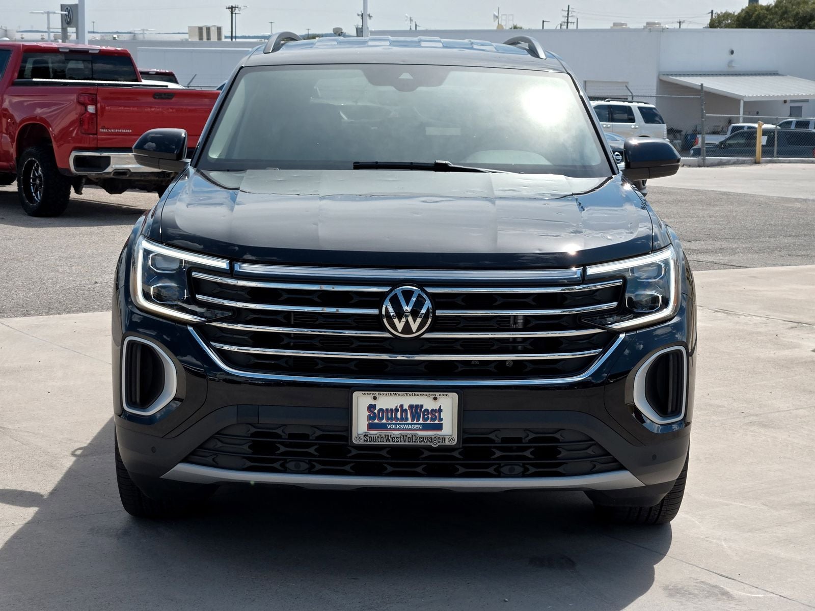 2024 Volkswagen Atlas 2.0T SE w/ Technology