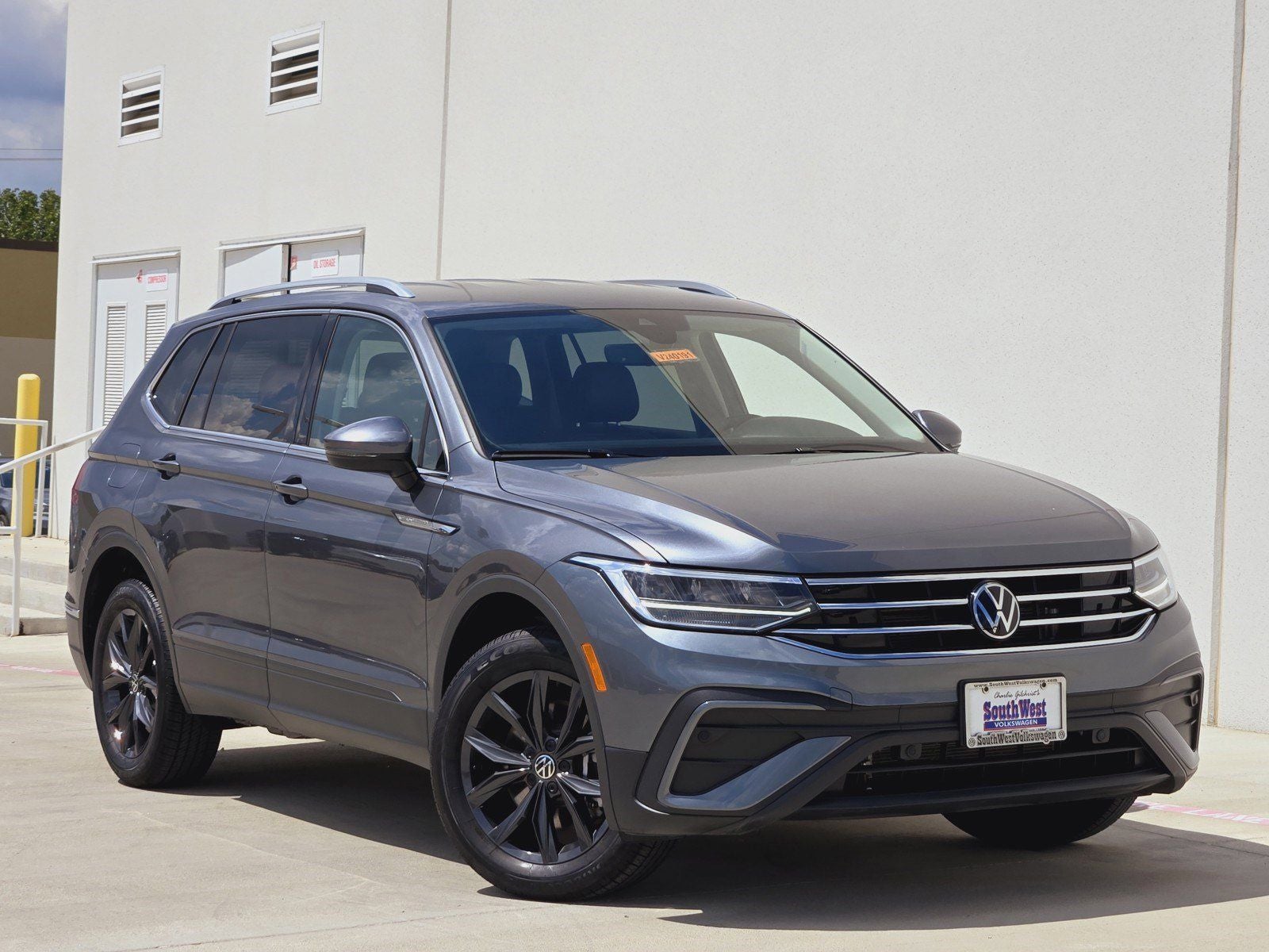 2024 Volkswagen Tiguan 2.0T SE