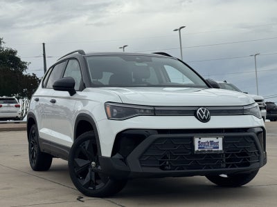 2026 Volkswagen Taos 1.5T SE Black