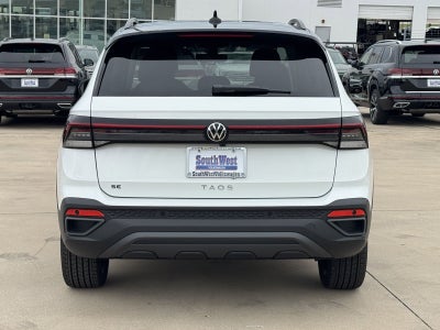 2026 Volkswagen Taos 1.5T SE Black