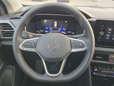 2026 Volkswagen Taos 1.5T SE Black