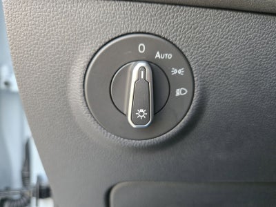 2026 Volkswagen Taos 1.5T SE Black