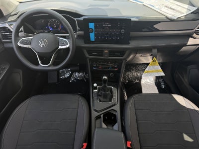 2026 Volkswagen Taos 1.5T SE Black