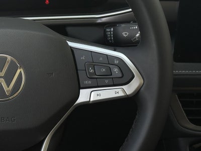 2026 Volkswagen Taos 1.5T SE Black