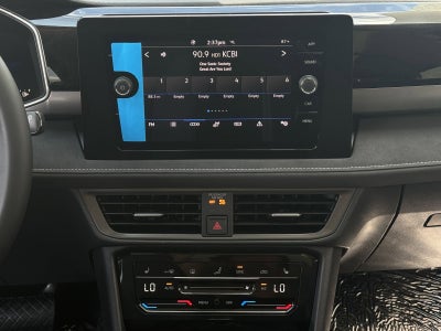2026 Volkswagen Taos 1.5T SE Black