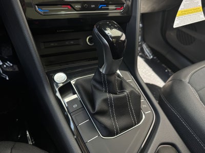 2026 Volkswagen Taos 1.5T SE Black