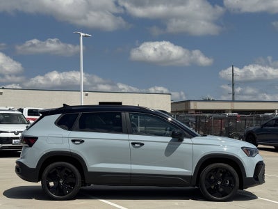 2026 Volkswagen Taos 1.5T SE Black