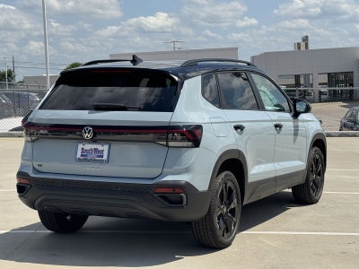 2026 Volkswagen Taos 1.5T SE Black
