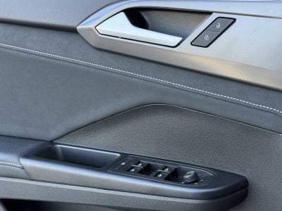 2026 Volkswagen Taos 1.5T SE Black