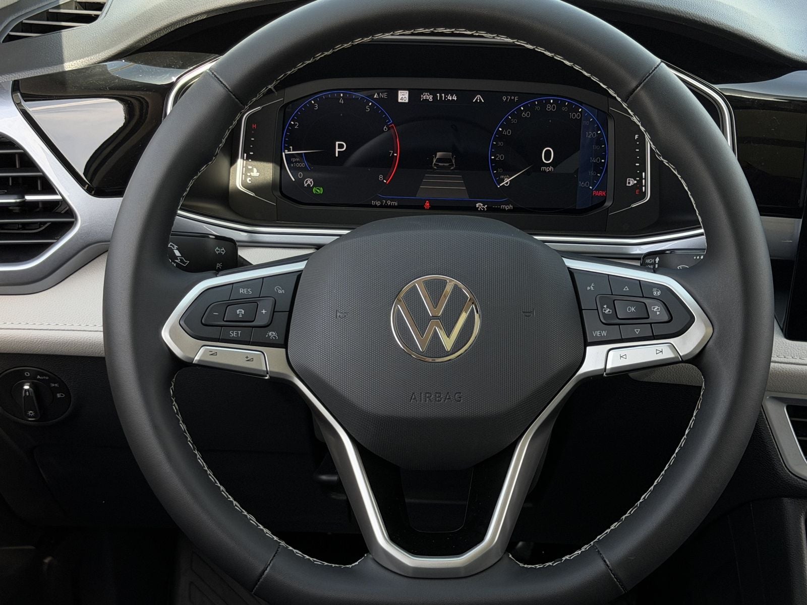 2026 Volkswagen Taos 1.5T SEL
