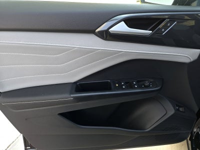 2024 Volkswagen Taos 1.5T SEL