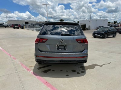 2022 Volkswagen Tiguan 2.0T SE R-Line Black