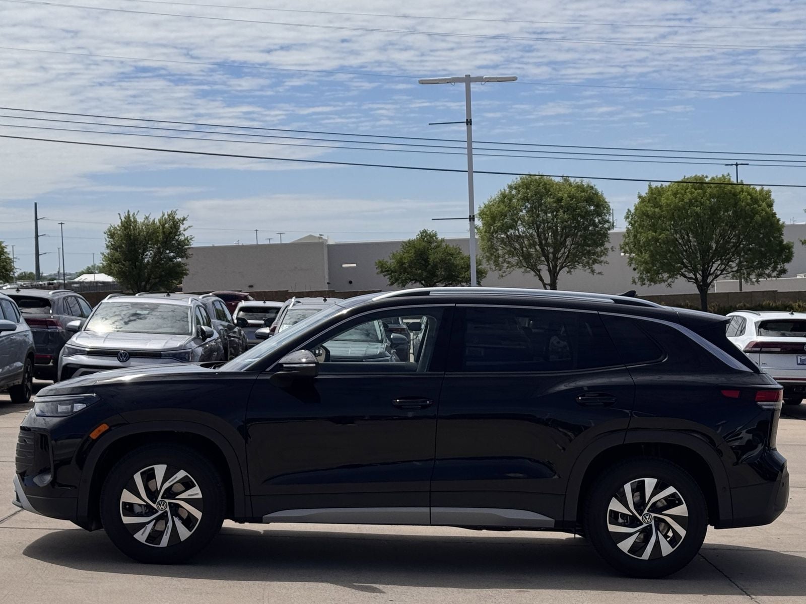 2026 Volkswagen Tiguan 2.0T S